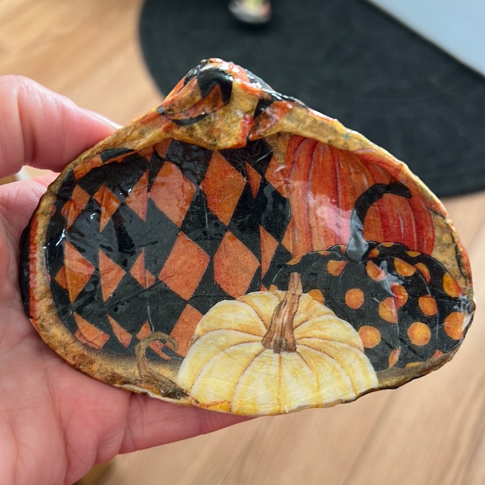 Hand Crafted Decoupage Pumpkins Sea Shell Ring Trinket Dish